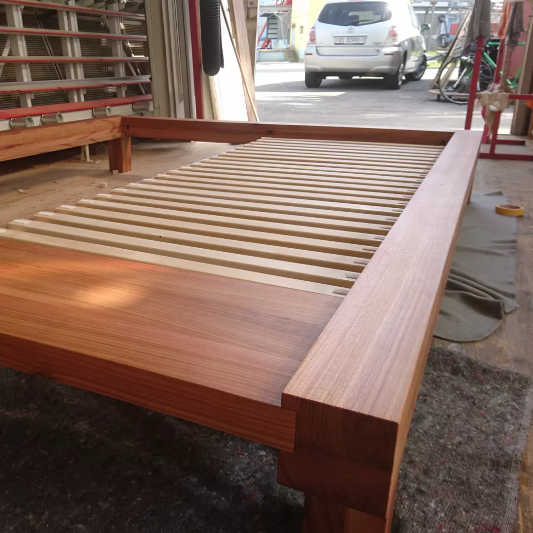 balkenbett ulme detail